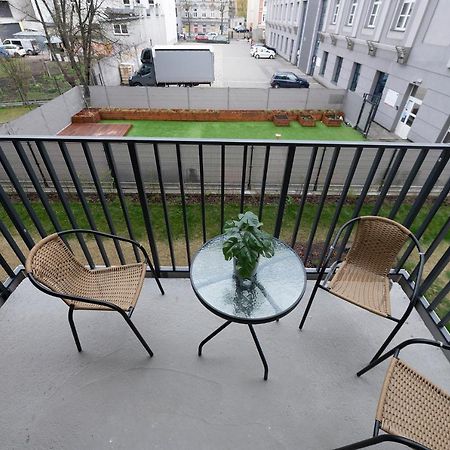 Luxury In City -3- Studio Bright & Secure Free Parking Lodz  Exterior photo