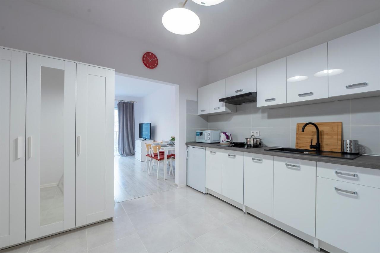 Luxury In City -3- Studio Bright & Secure Free Parking Lodz  Exterior photo